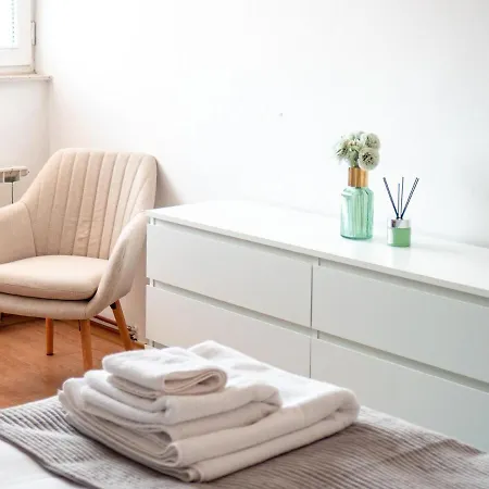 Localhost Apartment *